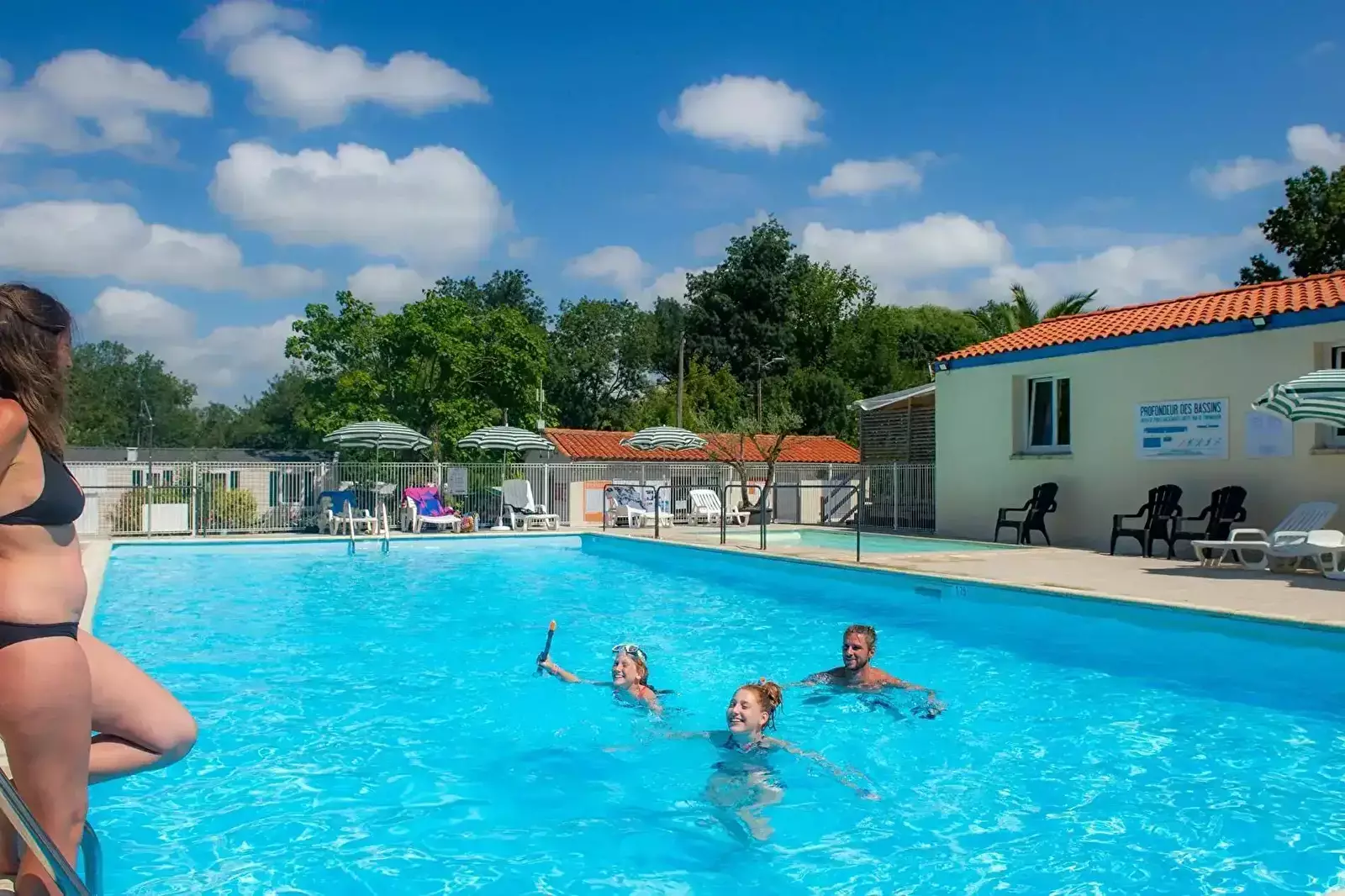 Svømmepøl Camping Les Catalpas - Tohapi