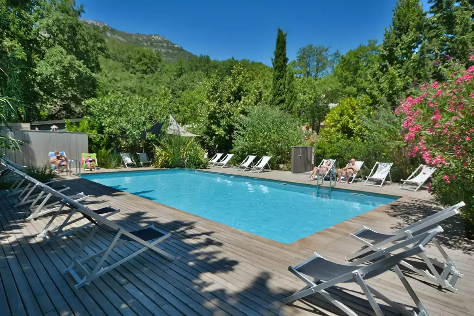 Piscina Camping Les Cent Chênes