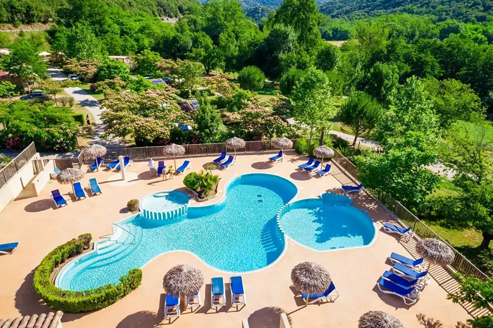 Zwembad Camping Les Cerisiers du Jaur