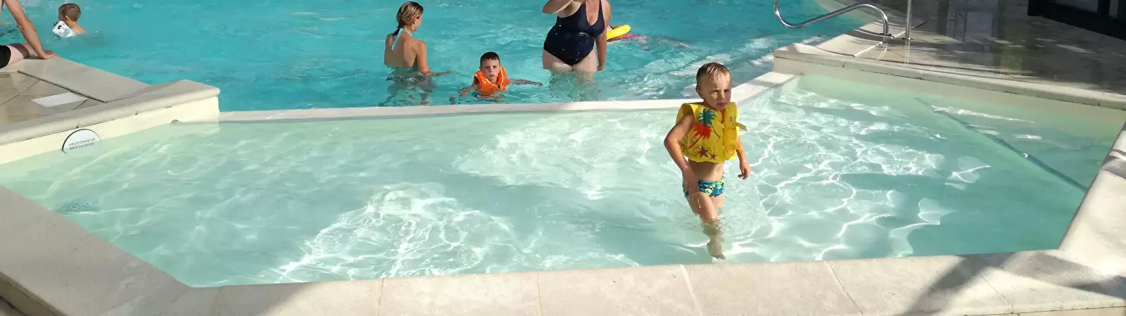 Piscina Camping Les Charmes