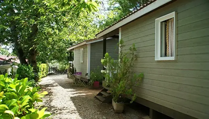 Camping Les Chataigniers.