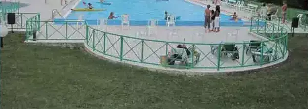 Piscina Camping Les Chênes
