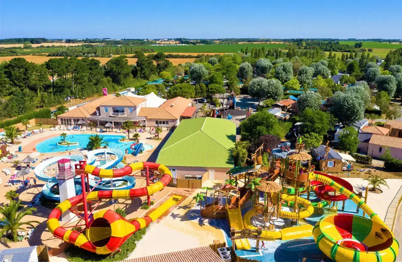 View Camping Les Dauphins Bleus - Capfun