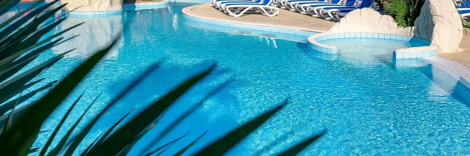 Piscina Camping Les Deux Fontaines - Sandaya
