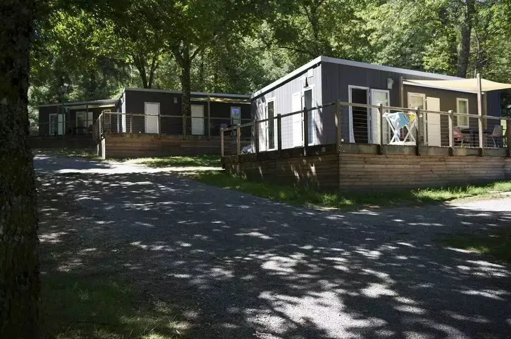 Hytte-Bungalow Camping Les Deux Iles