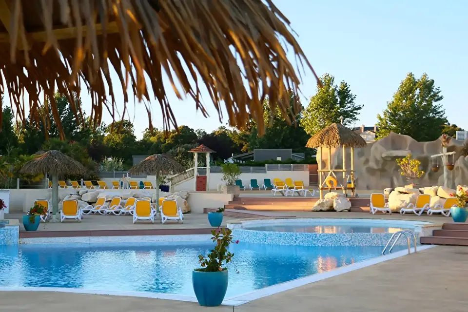 Camping Les Ecureuils - Chadotel