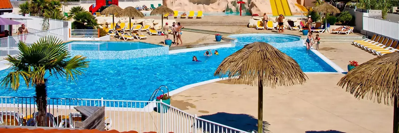Zwembad Camping Les Ecureuils - Chadotel