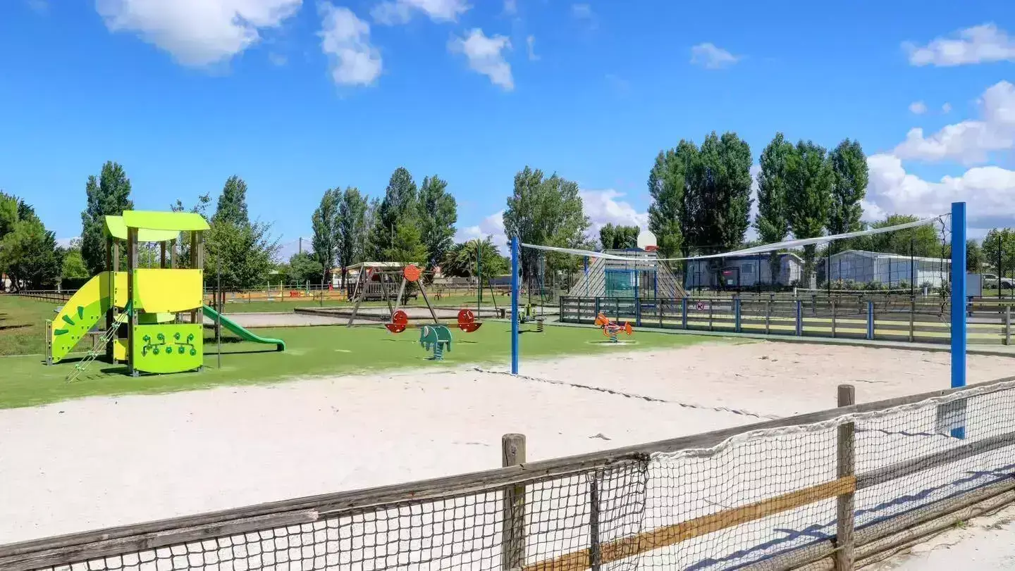 Parco giochi Camping Les Embruns d'Oléron - Airotel