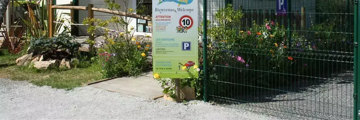 Reception Camping Les Embruns