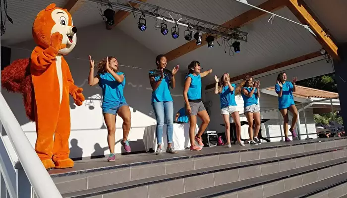 Camping Les Embruns - Siblu.