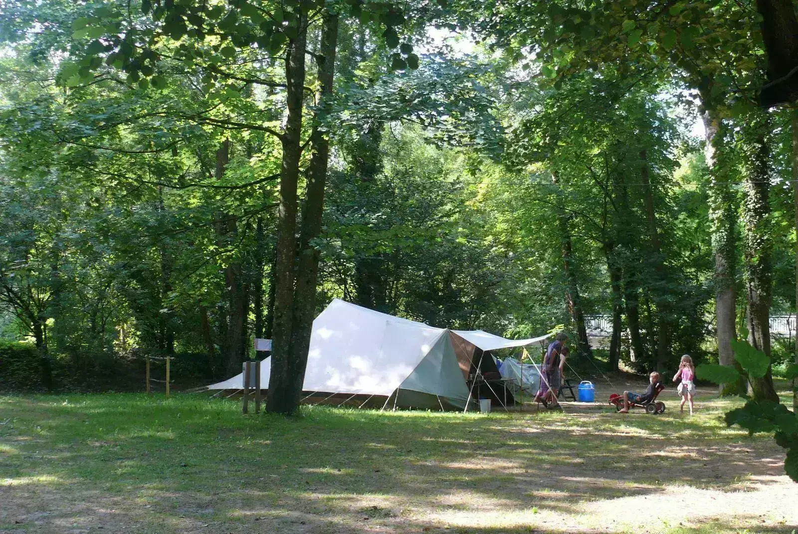 Tent Camping Les Falquets