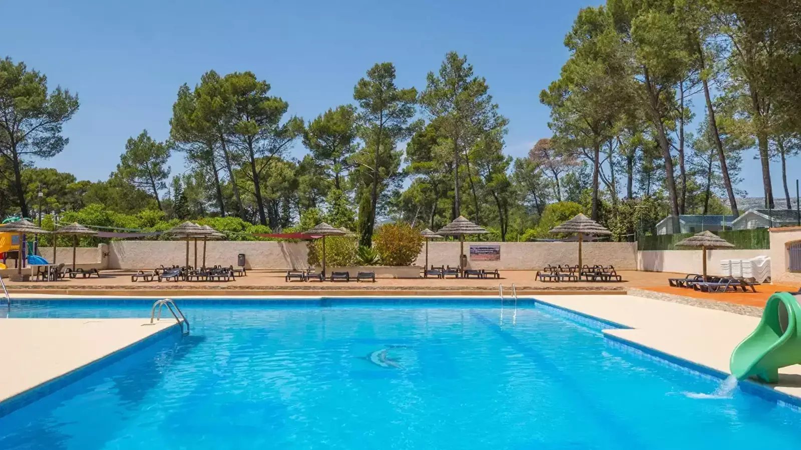 Schwimmbad Camping Les Grands Pins
