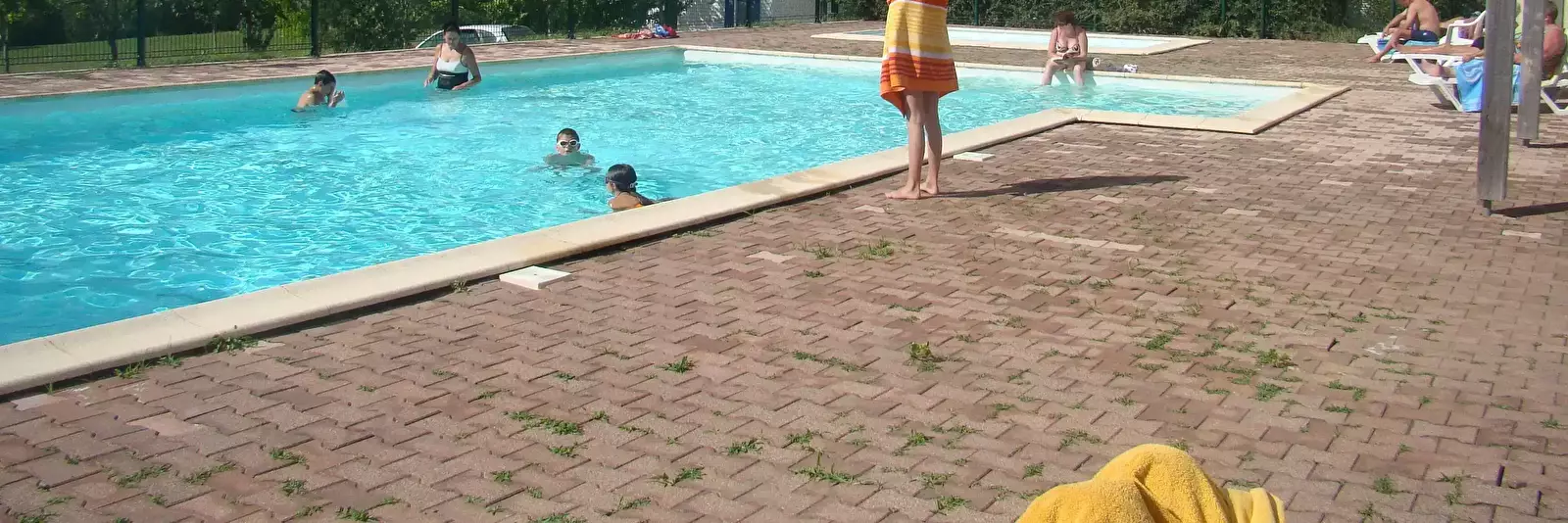 Piscina Camping Les Graves