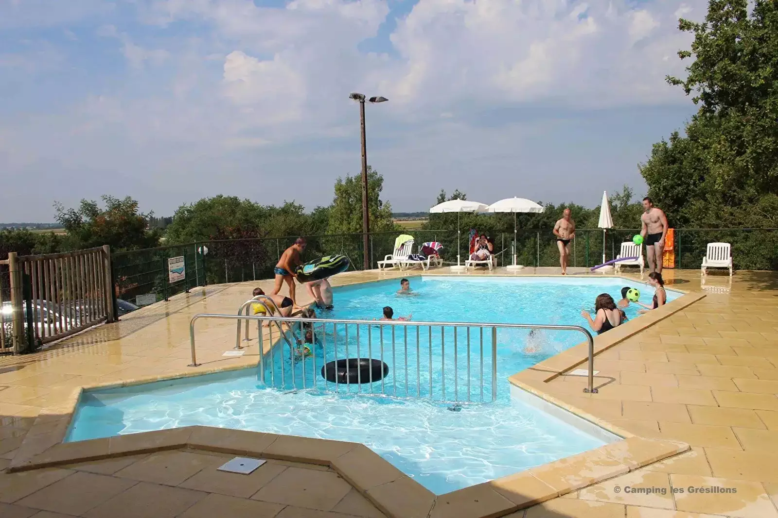 Schwimmbad Camping Les Grésillons