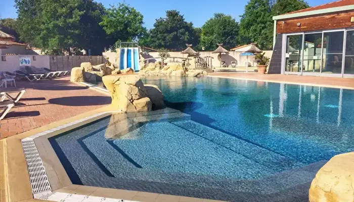 Camping Les Gros Joncs.