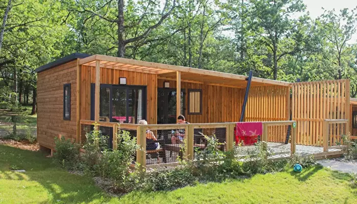 Camping Les Hirondelles.