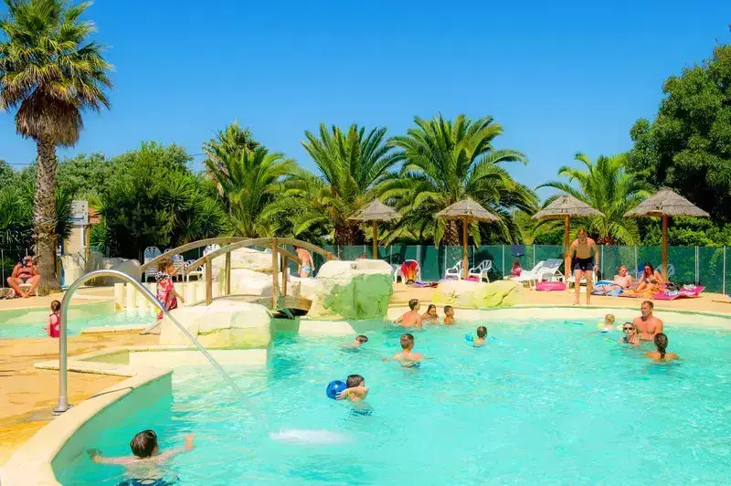 Plavecký bazén Camping Les Huttes - Capfun
