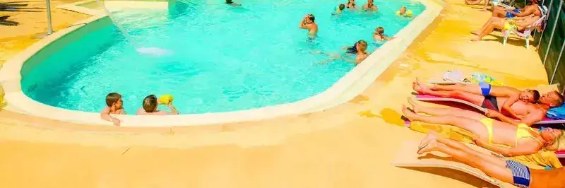 Plavecký bazén Camping Les Huttes - Capfun