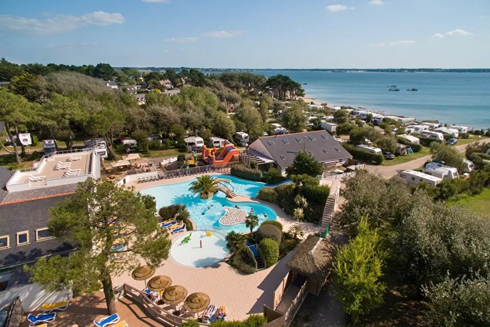 Camping Les Îles - Chadotel