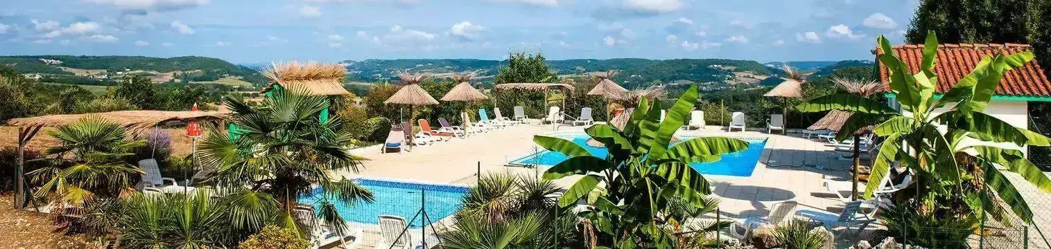 Piscina Camping Les Manoques
