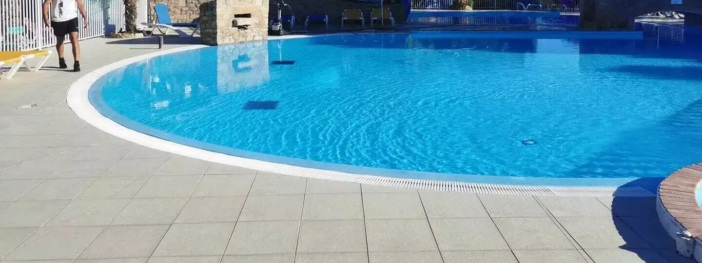 Schwimmbad Camping Les Palmiers