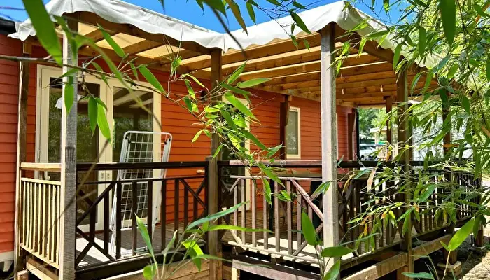 Camping Les Pins du Soleil.