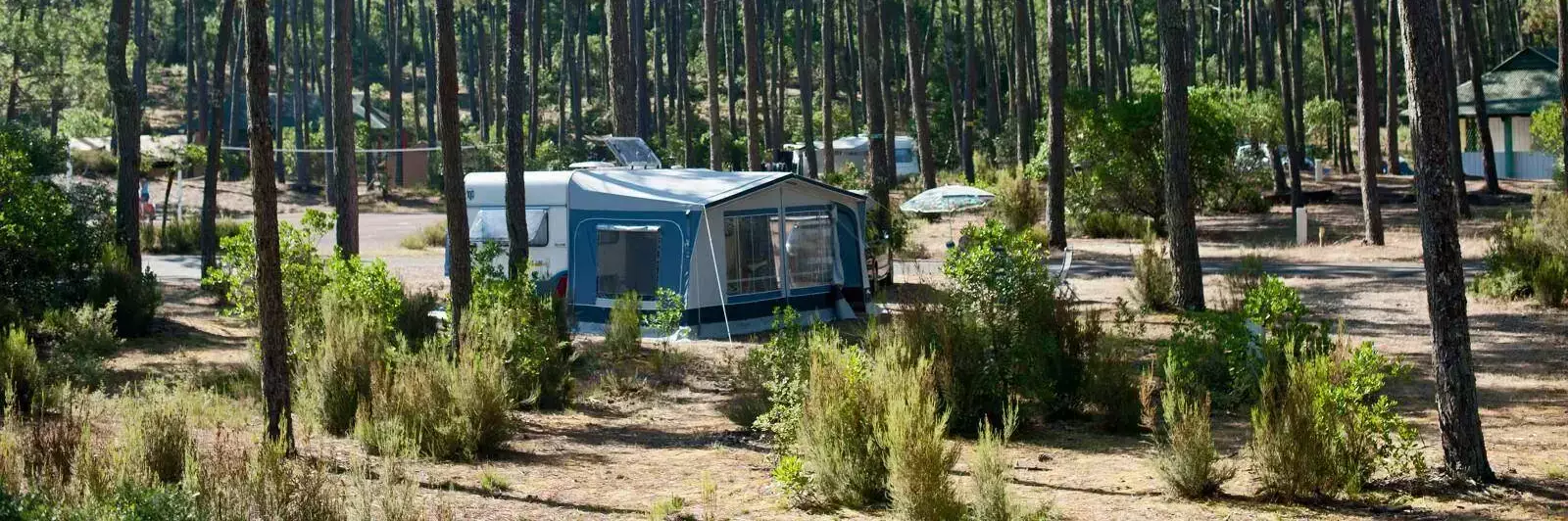Staanplaats Camping Les Pins - Onlycamp