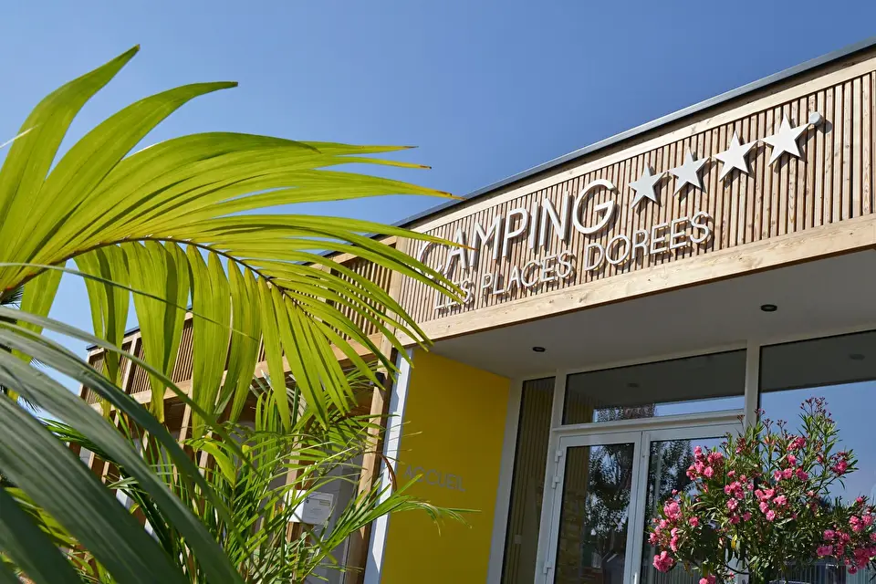 Camping Les Places Dorées - Sunêlia