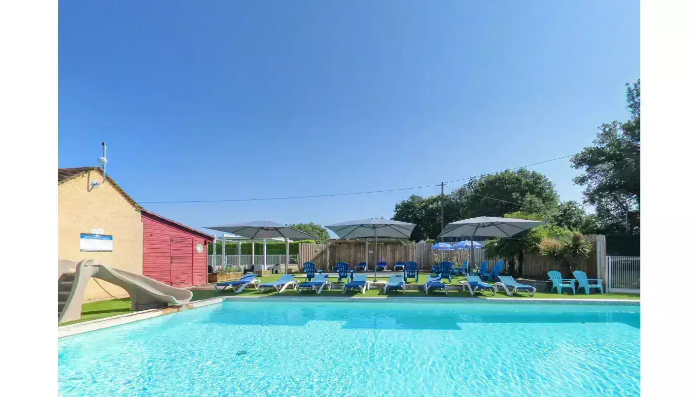 Zwembad Camping Les Poutiroux