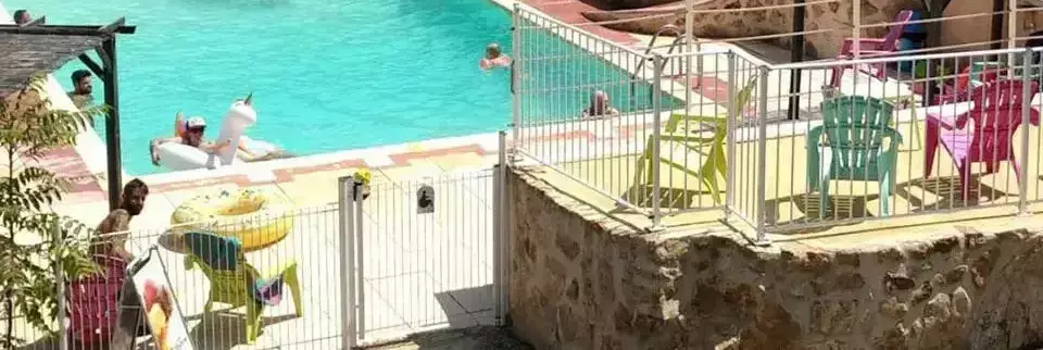 Zwembad Camping Les Roches