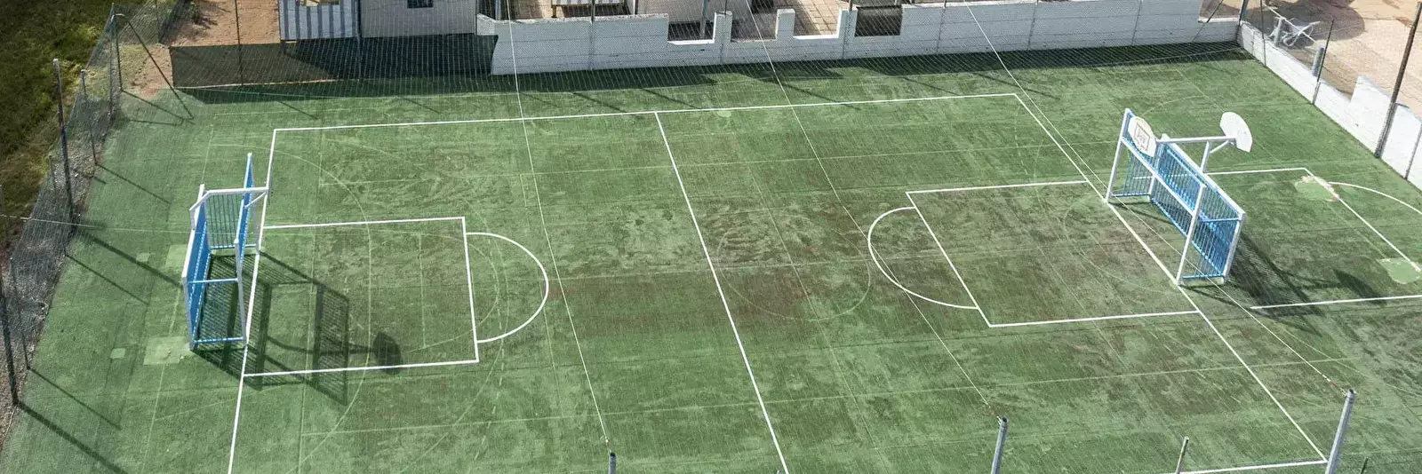 Campo polisportivo Camping Les Rouillères