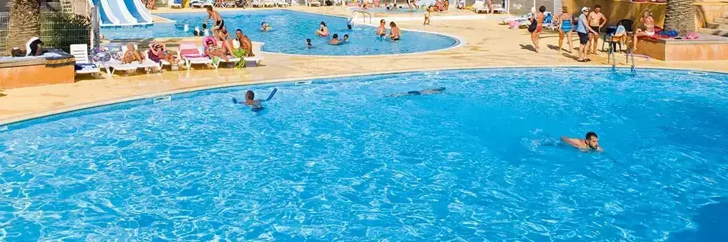 Piscina Camping Les Salins de la Gardiole - Tohapi