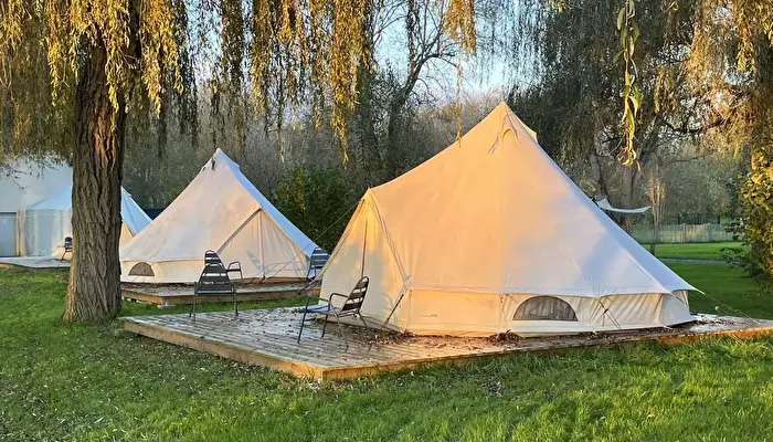 Camping Les Saules de Cormery.