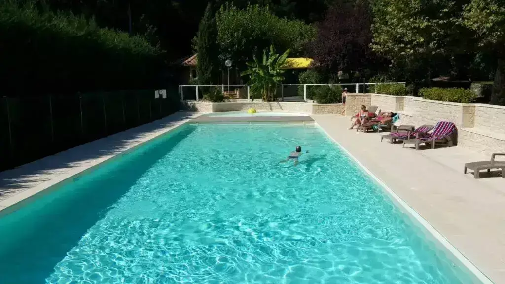 Zwembad Camping Les Sources