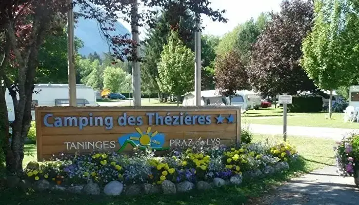 Camping Les Thézières - Onlycamp.
