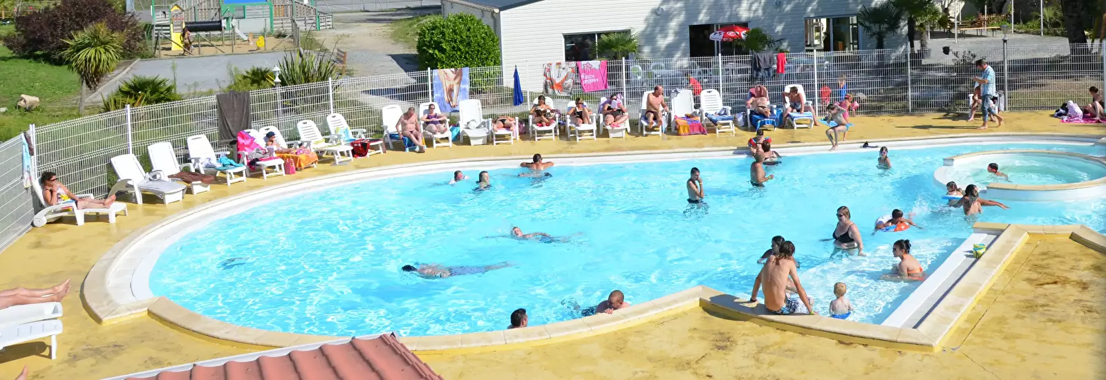 Piscina Camping Les Trois Chenes