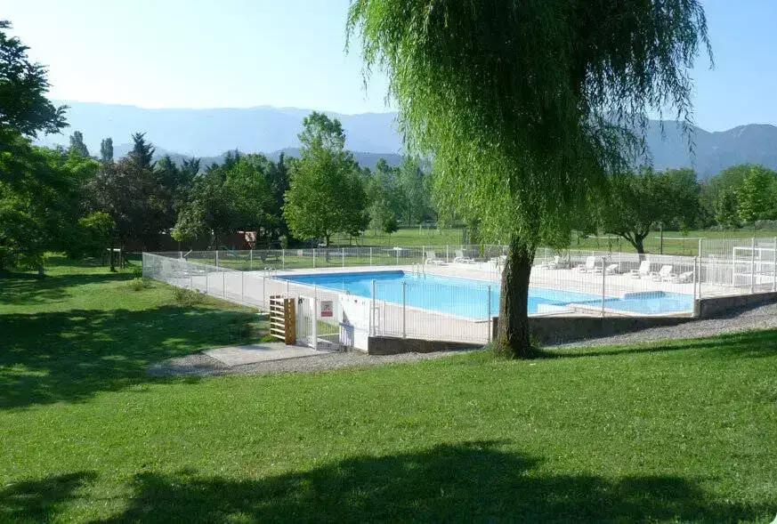 Piscina Camping Les Tuillères