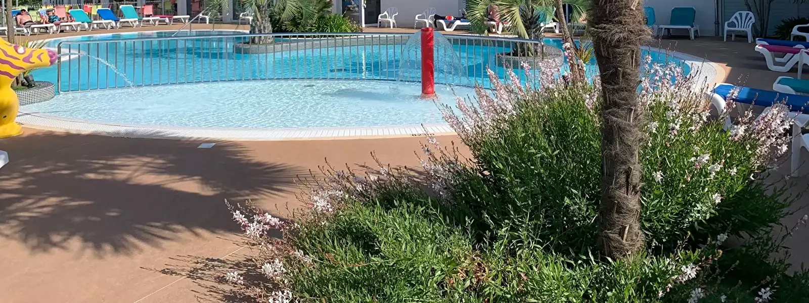 Swimming pool Camping Les Varennes