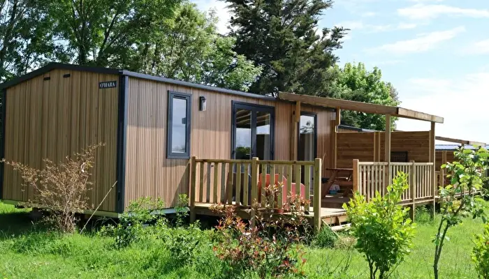 Camping Les Vergers De Squividan.