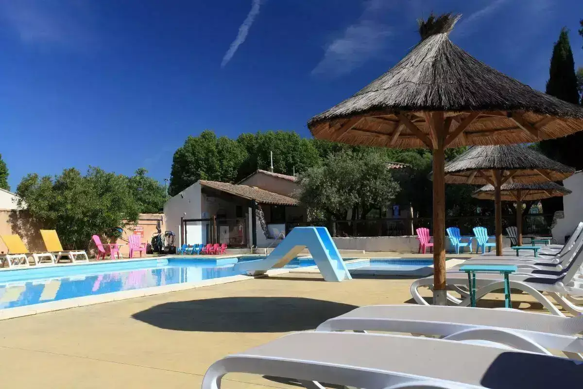 Swimming pool Camping Les Verguettes