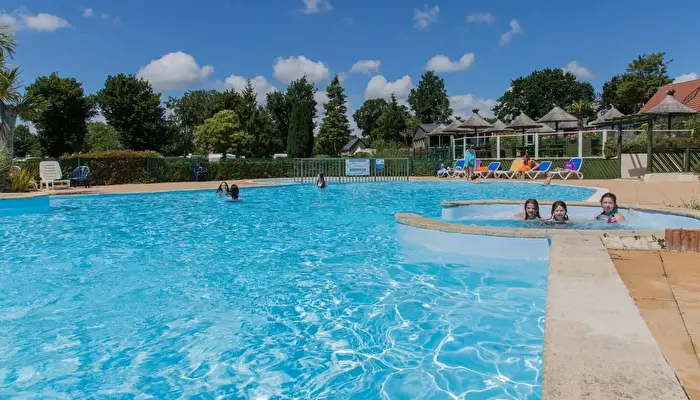 Camping L'Etang des Haizes.