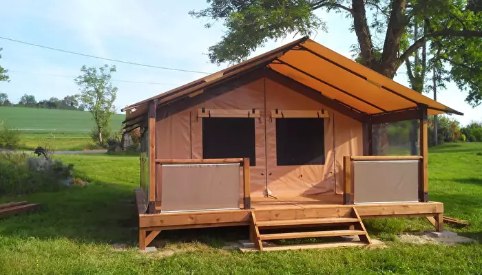 Camping l'Etang du Puy.