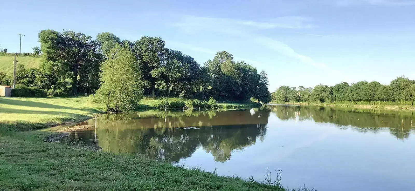 Nuotare nel lago o nello stagno Camping L'Etruyère