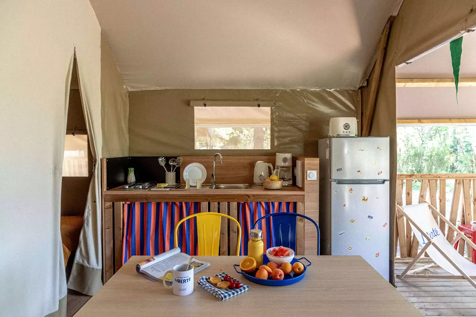Interno tenda Camping Liberté Lacanau