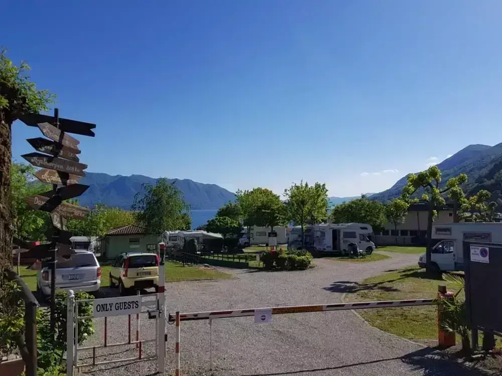 Entrance Camping Lido Cannero