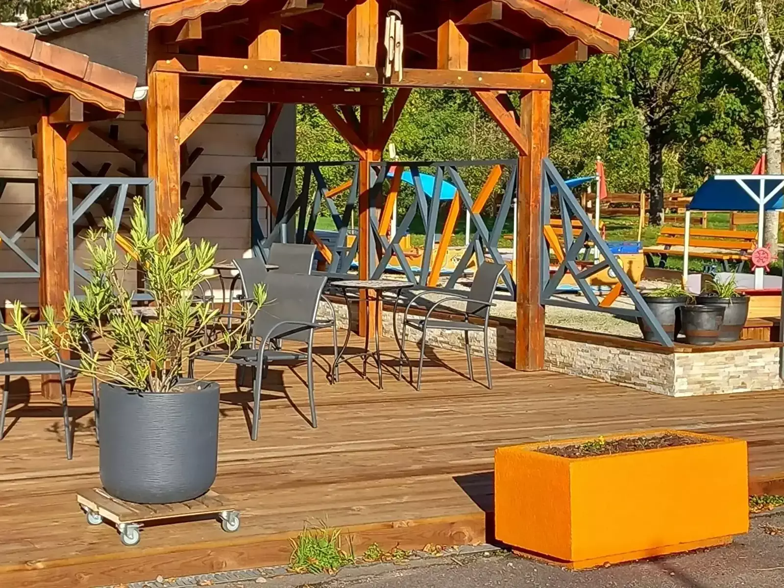 Cafe-Bar-Restaurant Camping L'île aux mille Charmes