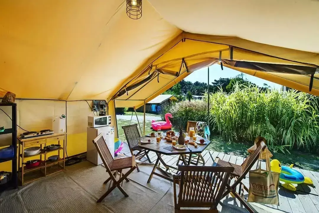 Interno tenda Camping L'Océan - Cybele