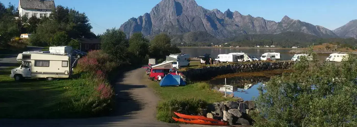 Pitch Camping Lofoten Turist Og Rorbusenter