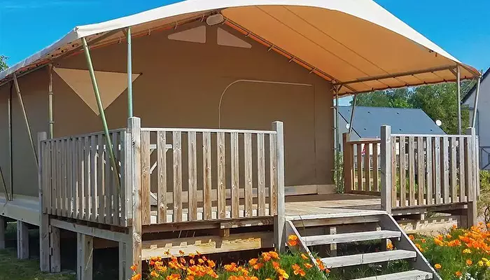 Camping Loire Et Châteaux.