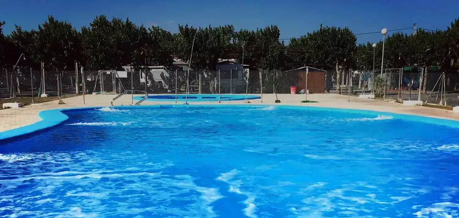 Zwembad Camping Los Naranjos